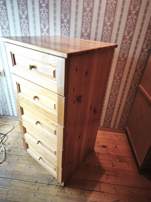 Скринове от масив