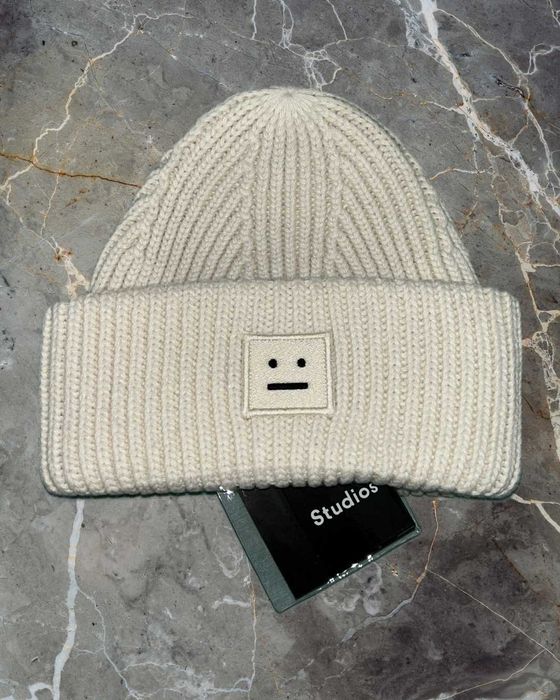 Caciula Acne Studios