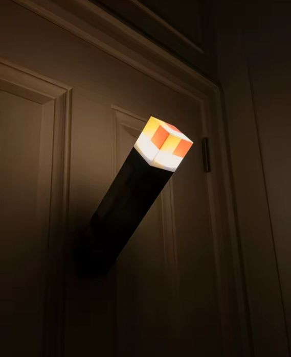 Lampă decorativă Minecraft în formă de torță