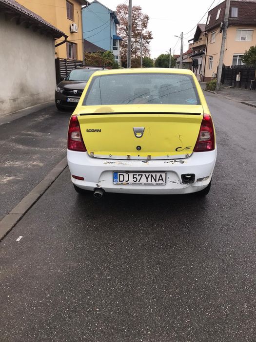 Logan pentru camp  sau piese mașină funcțională