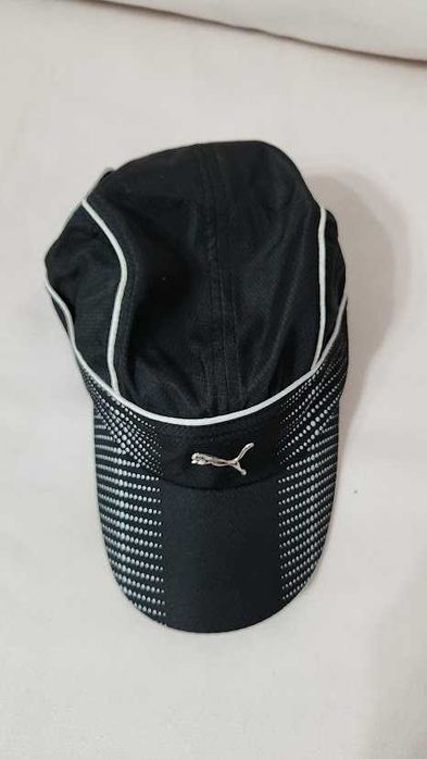 Lot de haine marimea S/M,colanti,tricou,2 sepci