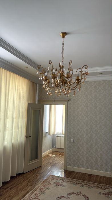 Люстры разные срочно