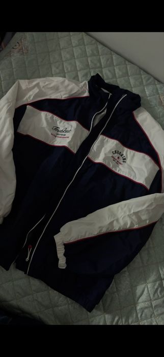 Ветровка Bershka