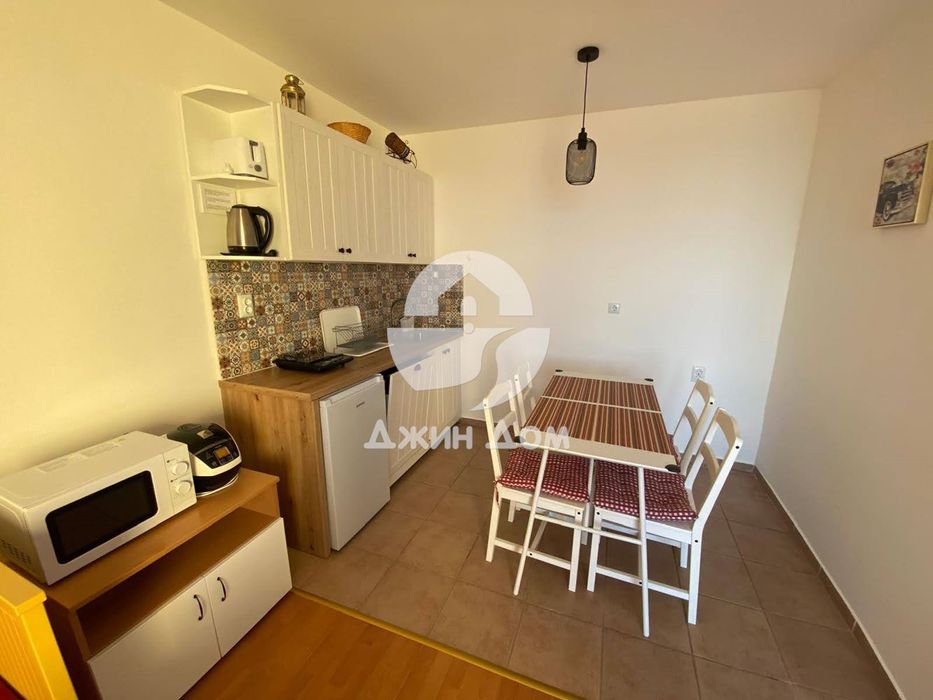Продава се Двустаен апартамент в Свети Влас - 76 кв.м за 1290 €/кв.м - Снимка #2