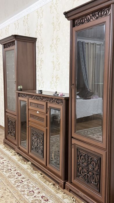 Продам 2 пинала и комод в гостиную