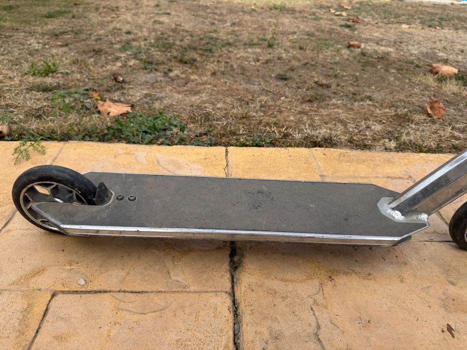 Trotinetă freestyle / stunt Dedeman – pentru trick-uri