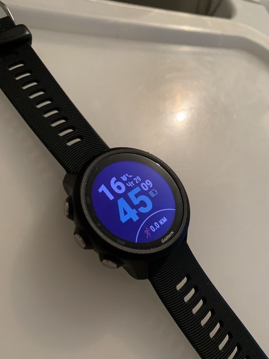 Garmin Forerunner 245. беговые смарт-часы