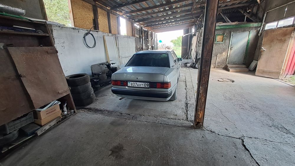 Мерседес 190, w201