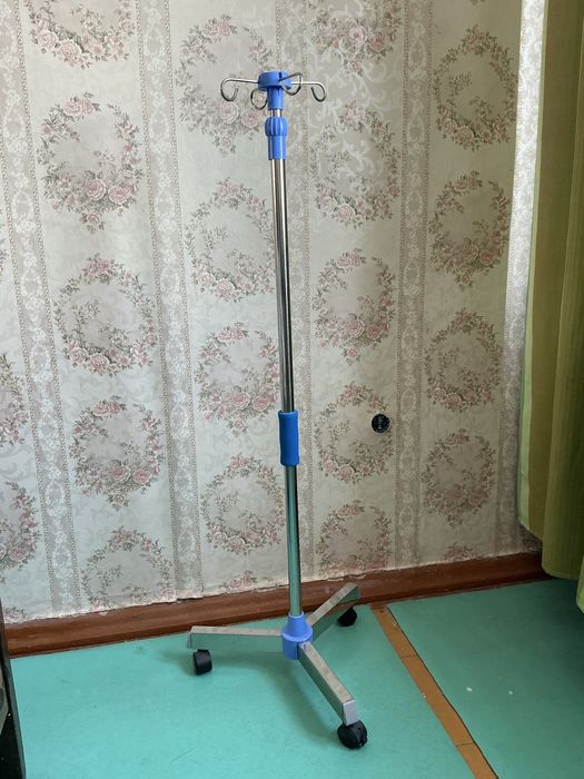 Штатив для капельницы