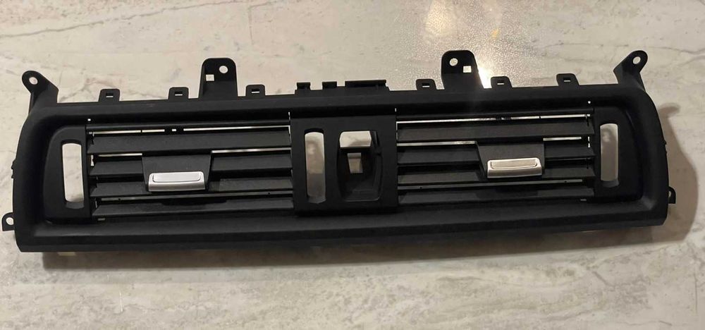 Въздуховод климатик климатроник решетка духалка за БМВ ф10 BMW F10 F11