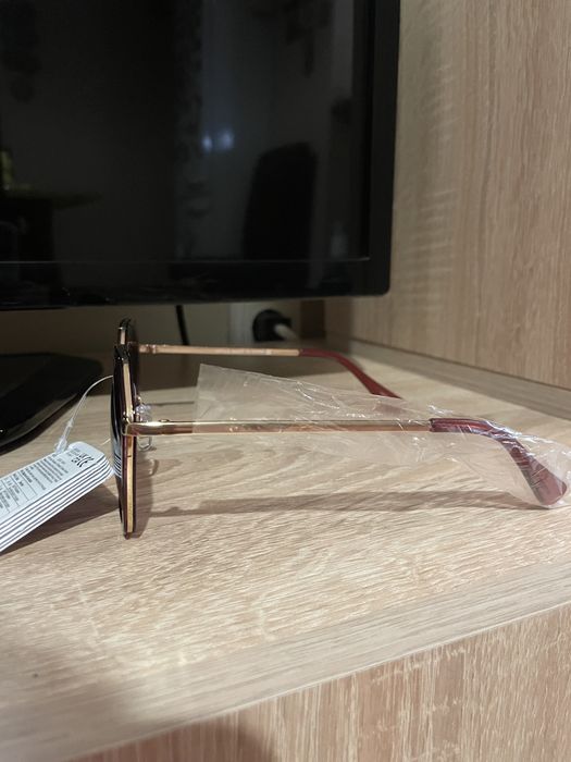 Слънчеви очила AVON