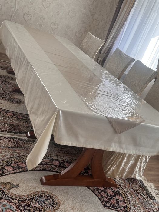 Гостиный стол (Малайзия)