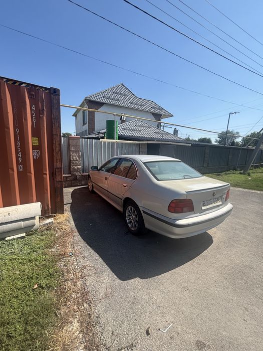 Продам BMW E39 525 , 1999 год