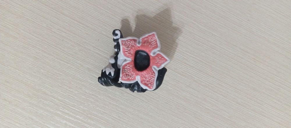 kinder joy очень странные дела