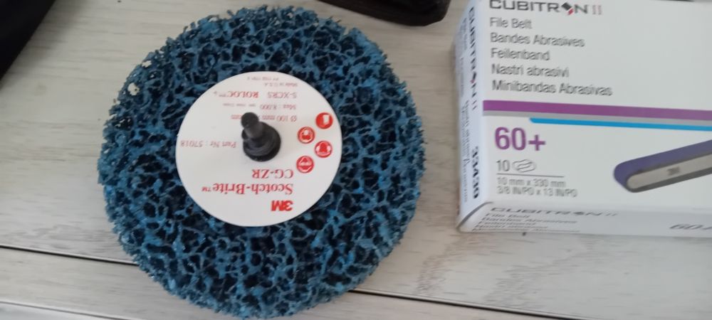 Banda abraziva disc roloc