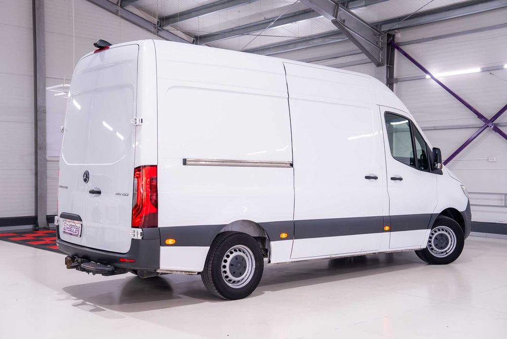 Mercedes-Benz Sprinter 319 motor 3.0