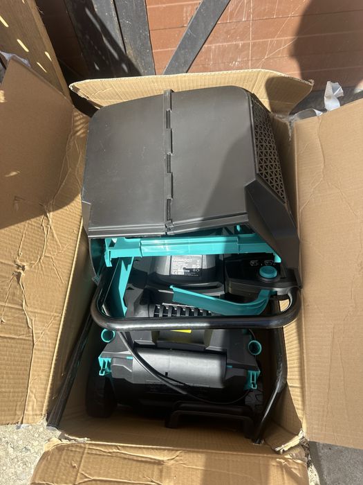 Masina de tuns gazon 1300W - 32cm latime taiere cu cos pt iarba 30L