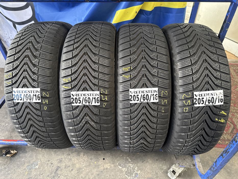 205/60/16 Vredestein M+S