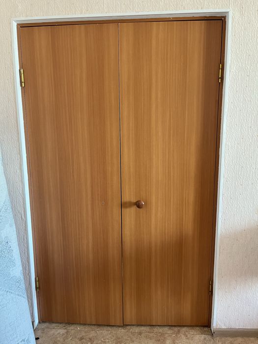 Отдам двери ДЕМОНТАЖ