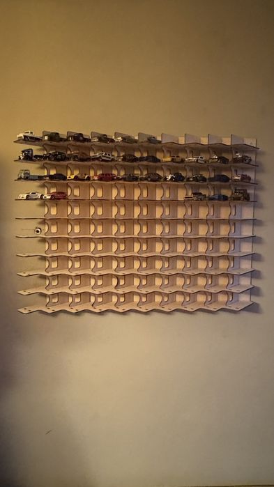 Етажерка за колички на Hot Wheels
