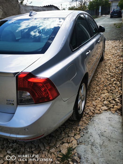 VOLVO S40 2010 — imagine 3