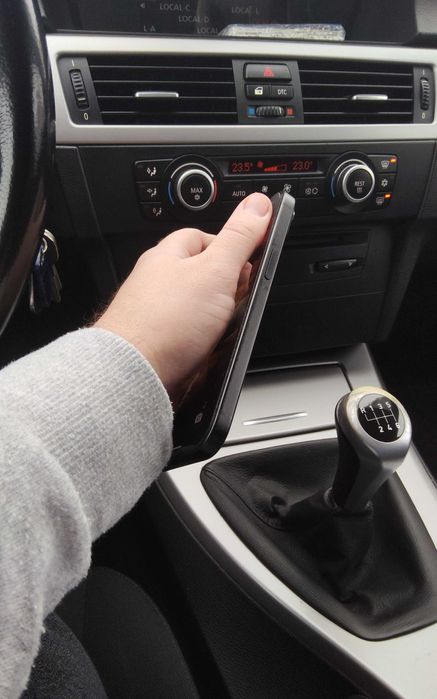 Schimb iPhone 15 + apple watch se2 de 44mm