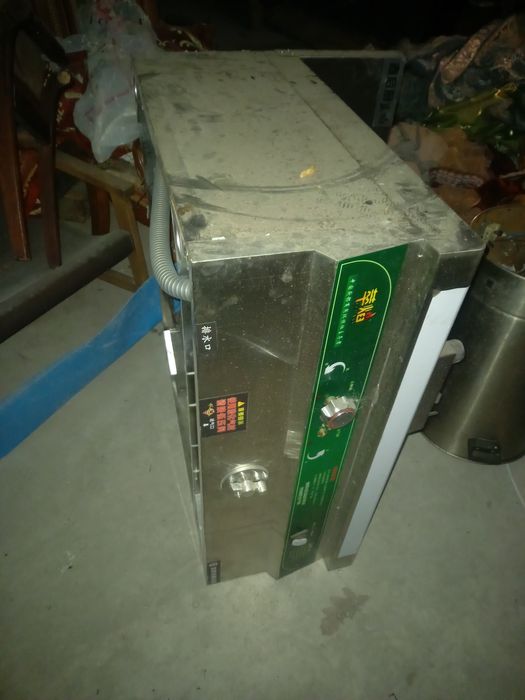 Продам ПЕЧКУ для кухни итд