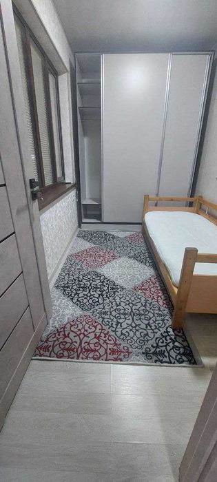 4мкр.да 1 хонали 2 этажда идеал холатда квартира сотилади