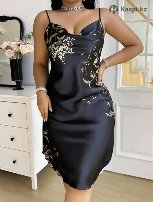 Продам сорочку с халатом двойку