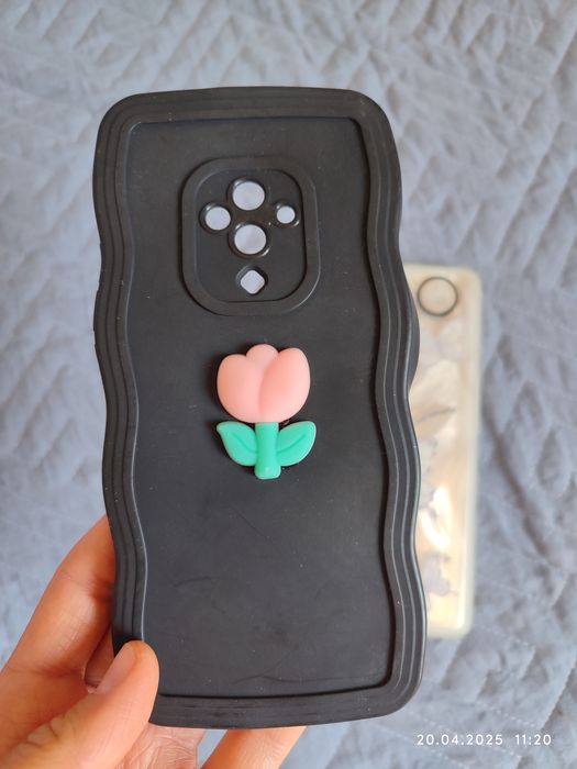 Отдам бесплатно чехлы на Red mi