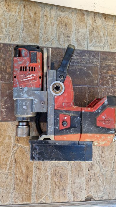 Mașină de găurit cu talpă magnetica  Milwaukee M18 FMDP