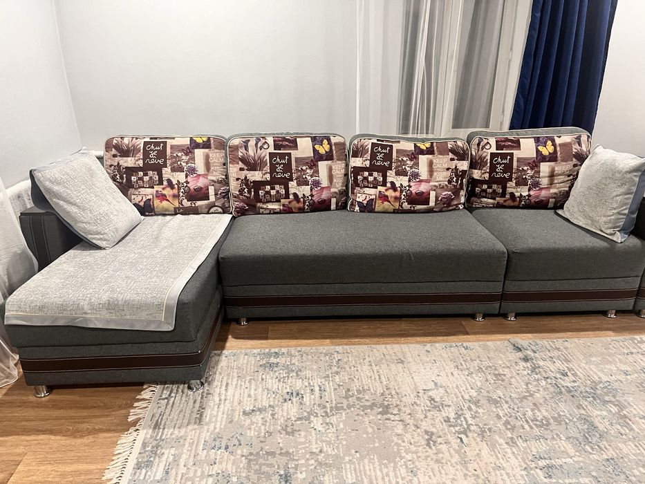 Продам диван в хорошем состояние