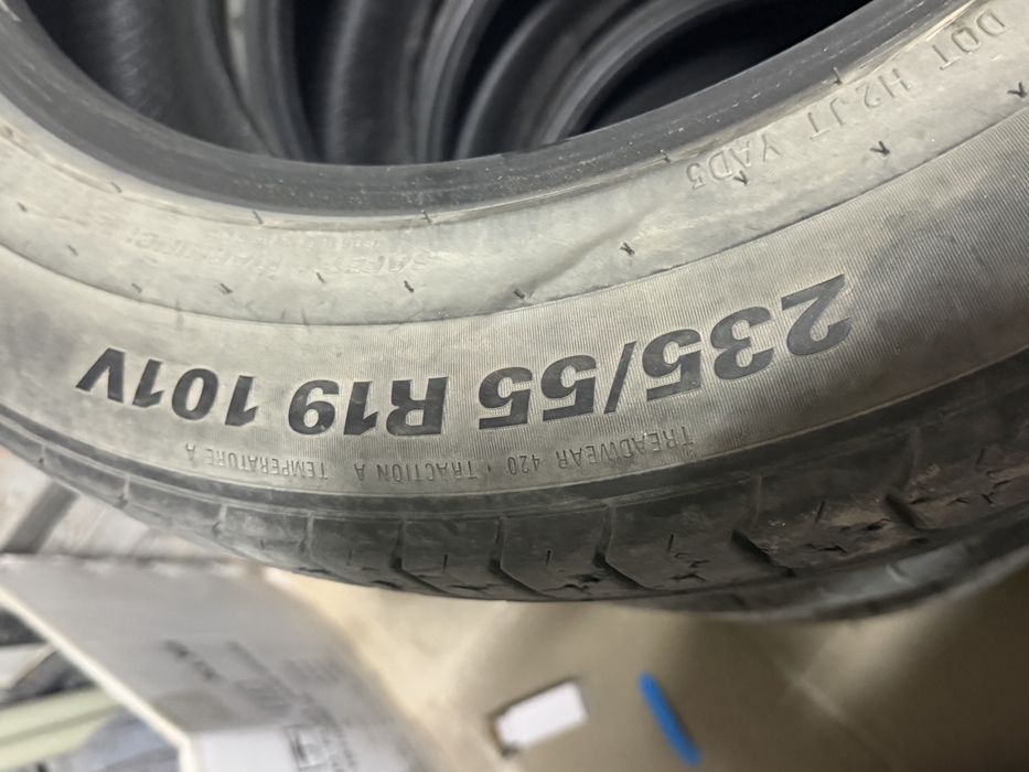 Продам резину на 19
