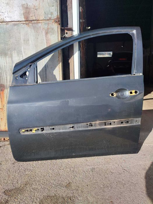 Части за Renault Clio 3 (5 врати)