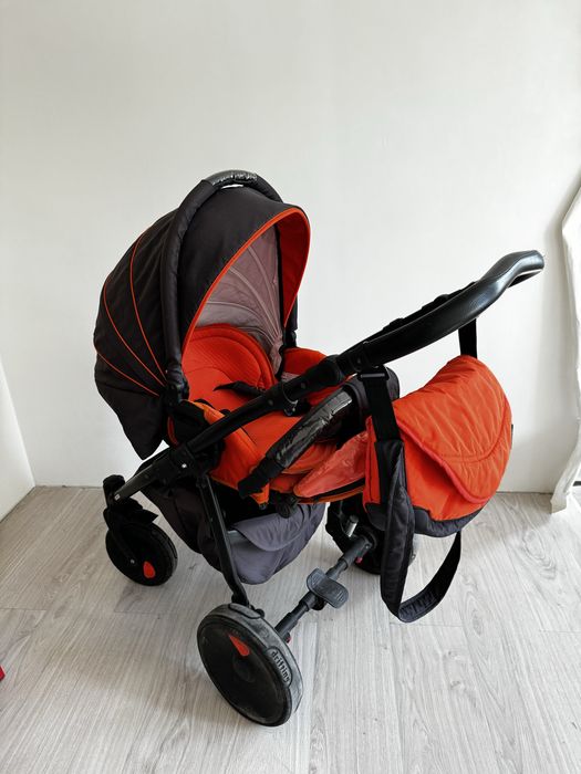 Коляска 3 в 1 Tutis Zippy