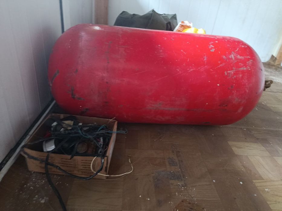 Газ балон сотилади йили 14