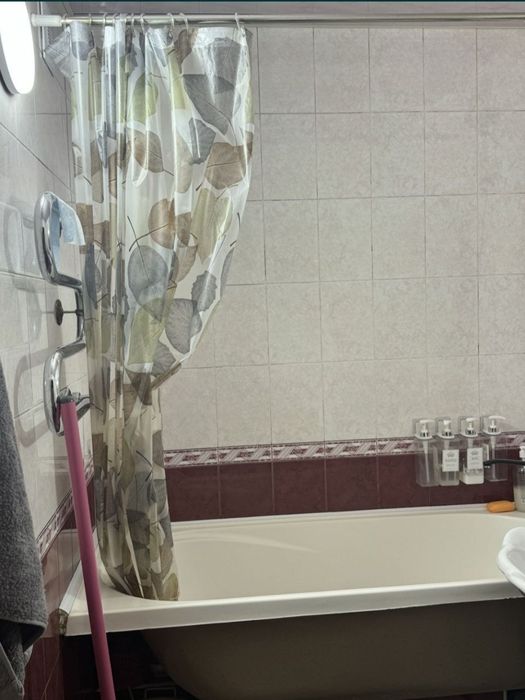 Продаётся на Карасу-1 3ком