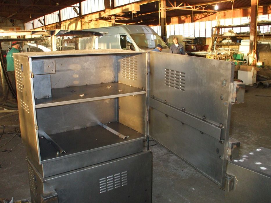 Executam cutii gaze metalice si cutii metal la comanda | Producator