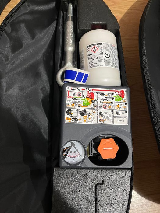 Vând compresoare auto kit complet de pană