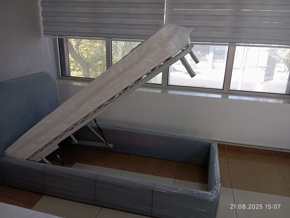 продается детская кроватка