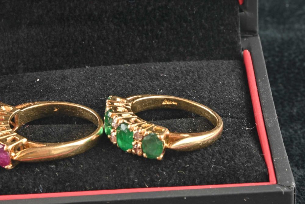 Два Пръстена Злато 750 ( 18к) с Диаманти Смарагди и Рубини Размер 50
