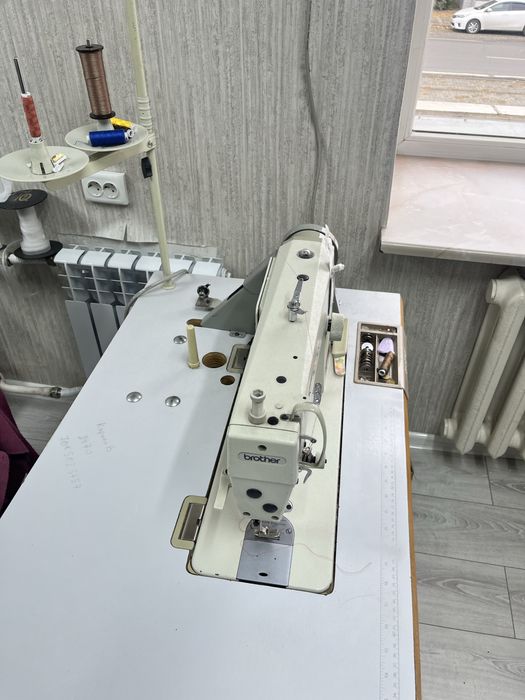 Промышленная швейная машина