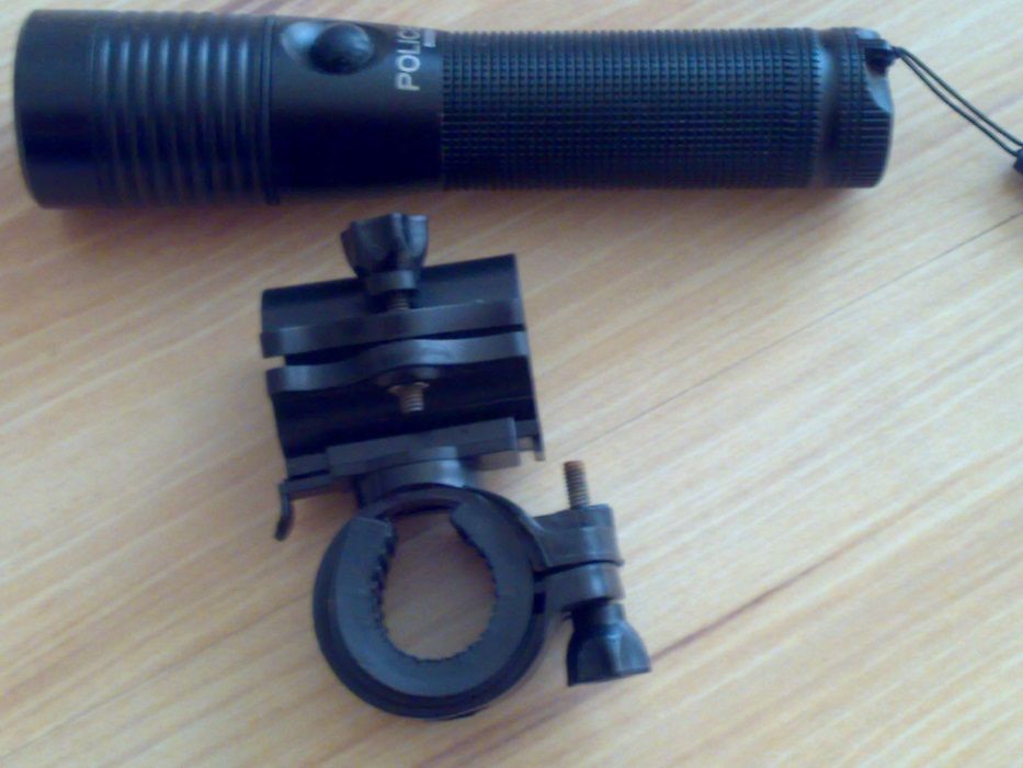 Лед фар със стоика-нов и силиконови-фар и стоп на Force-нови