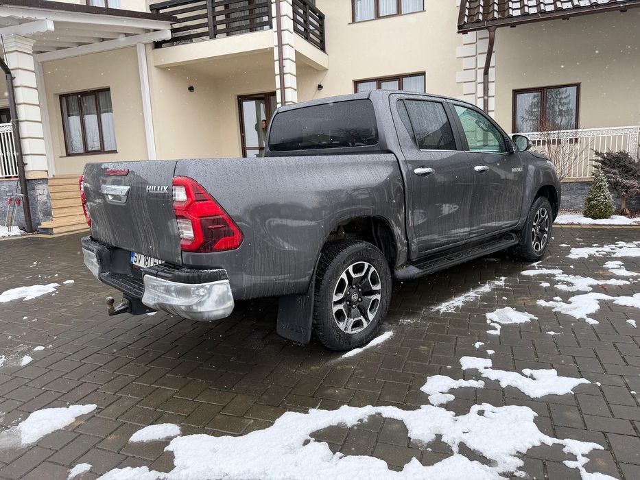 Toyota Hilux Exclusive 2.8 D-4D, Automată, 2022