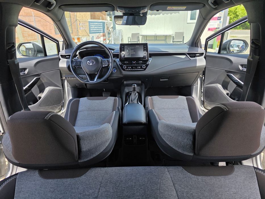 Toyota Corolla Hybrid //Rate//