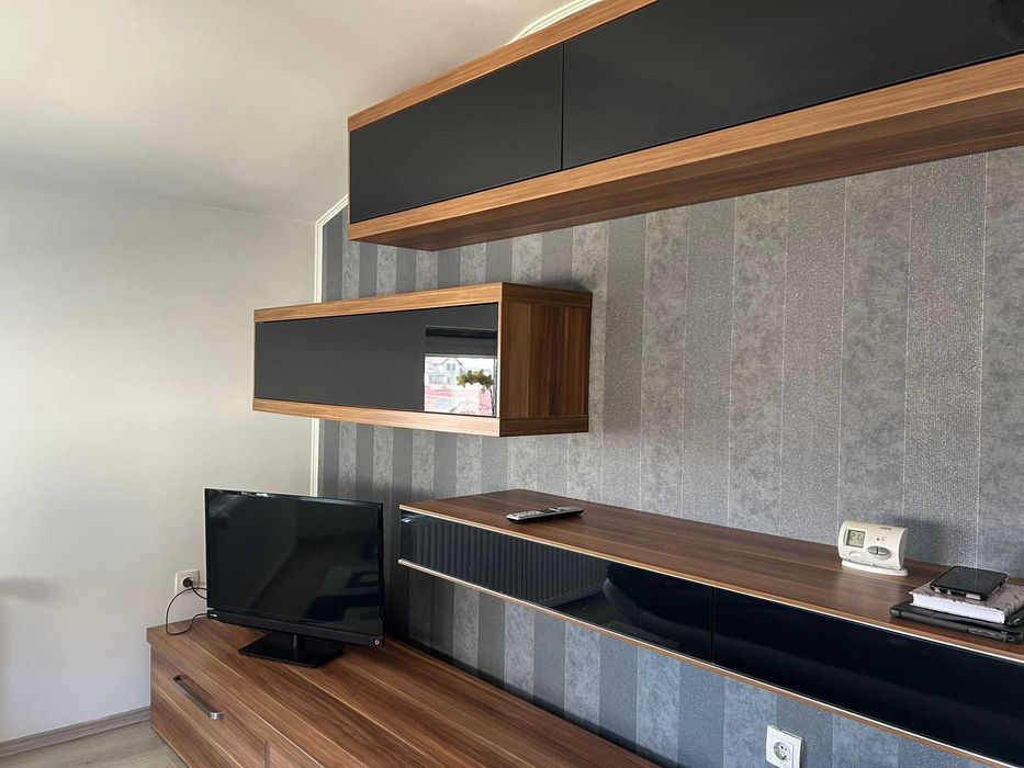 inchiriez apartament 3 camere bragadiru cu parcare