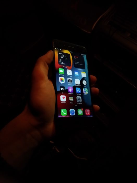 Продается iPhone 7 plus 128gb