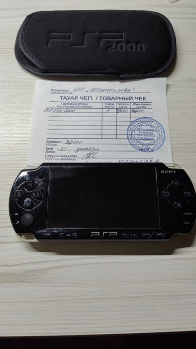 Срочно продам Sony PSP 2001 Piano Black ARK-4/псп