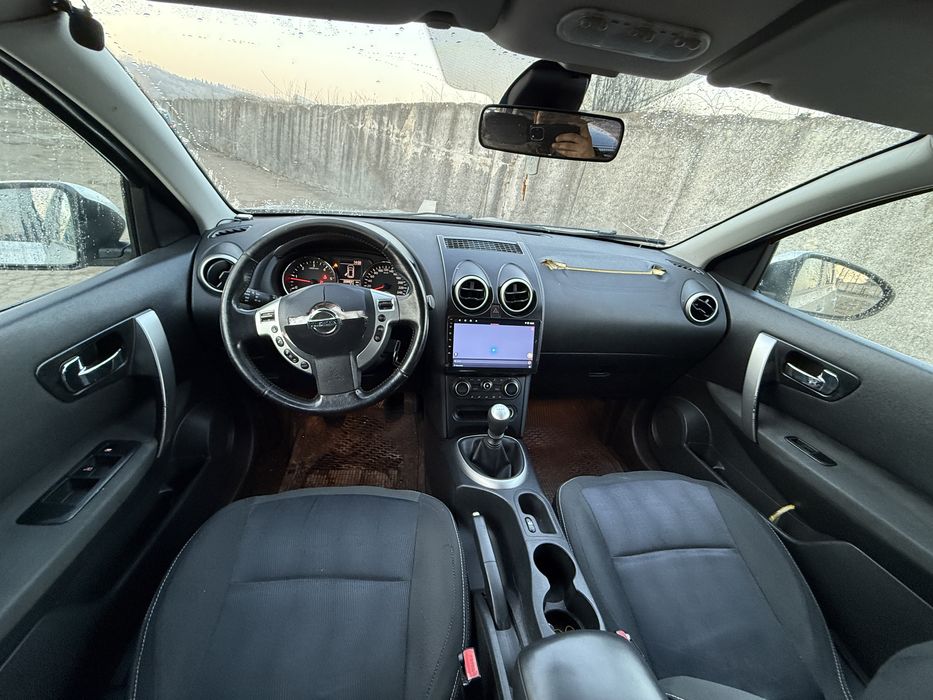 Nissan quashqai facelift 2012 1.5 dci usor avariat /lovit / tamponat