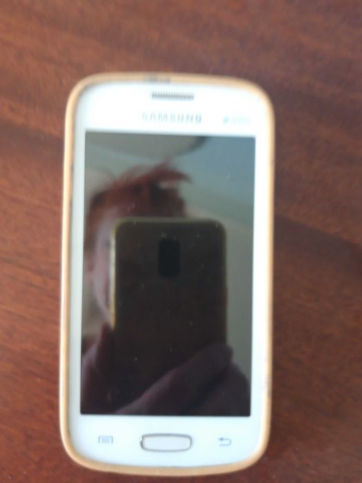 Сотовый телефон"SAMSUNG"